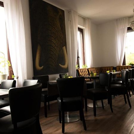 Lazarus Hotel & Restaurant Lüdenscheid Exteriör bild